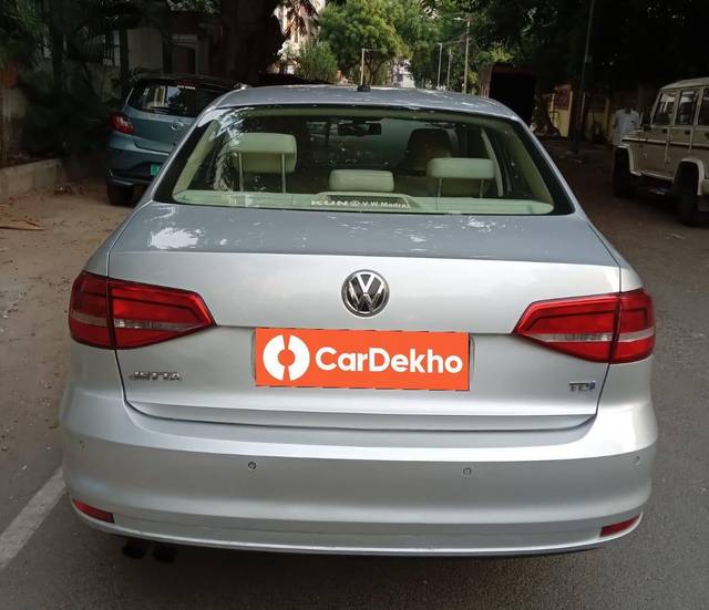 https://images10.gaadi.com/usedcar_image/3462042/original/zz1_crop_img_6476cb07a456d_1685506823.jpg?imwidth=6402