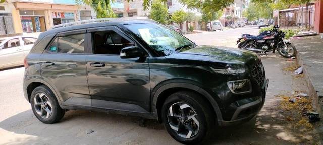 https://images10.gaadi.com/usedcar_image/3462081/original/0dc4a4d5-580e-4cef-a83d-b97f973b5a07-VCC_IMG_1684832045416_1739469_97_1684832464_a3ff4402-fa15-4da0-8a2f-860b52478259_531dcc58-ac53-4277-87f1-07b9bf840494.jpg?imwidth=6401