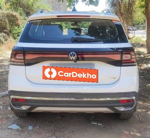 https://images10.gaadi.com/usedcar_image/3462085/original/6115f7c1-b2c4-4967-8036-513b4f7298f1-VCC_1739480_96_1684841593_e49321fd-5c75-421f-9b36-05a29787b4b7.jpg?imwidth=6402