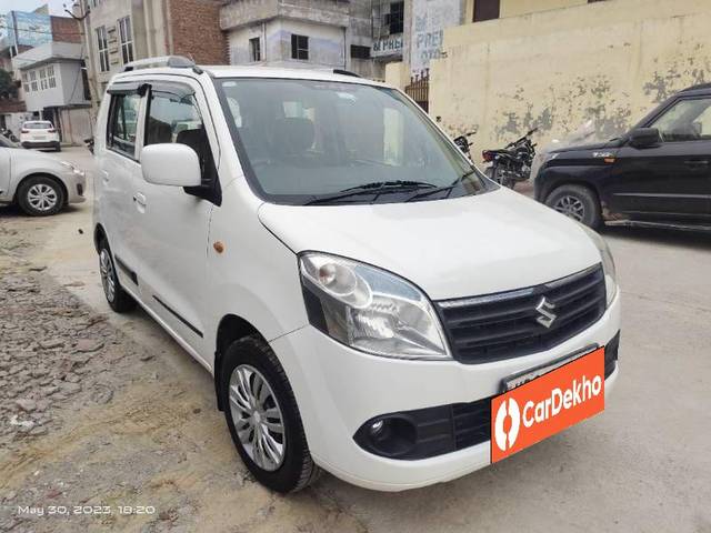 https://images10.gaadi.com/usedcar_image/3462114/original/6b8cb9d0-4e81-4d41-8504-c20ac3b0dcfa_f87dcb3c-b61e-4445-be86-ae4638ffca65.jpg?imwidth=6400