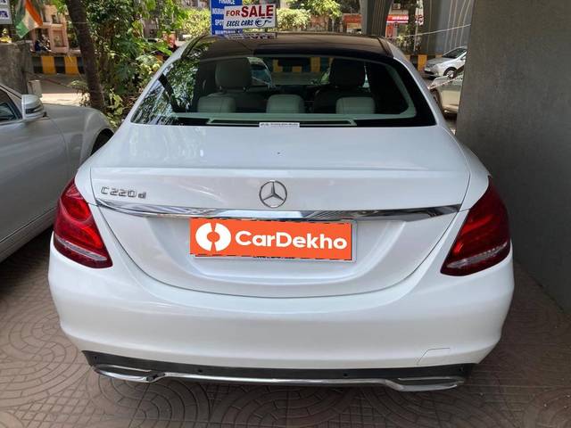 https://images10.gaadi.com/usedcar_image/3462331/original/usedcar_photo_2023_05_30_12_25_16_1_1201685509123_1685509418_1dbe5d3a-2e02-4186-9ad1-cc2d6b688032_f365e0c8-d4dc-42f1-9036-b998a5ba649d.jpg?imwidth=6400