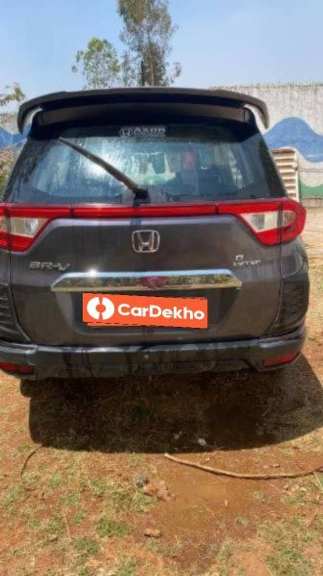 https://images10.gaadi.com/usedcar_image/3462347/original/3ccec4b2-9f74-4bc4-be06-61dc7f0f100c_c2caf667-805c-4d63-8ddc-83b46808c5ca_1c18962d-b8a5-4e6f-9f70-44a0831a3a59.jpeg?imwidth=6401