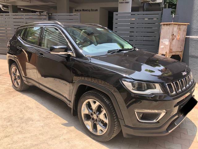 https://images10.gaadi.com/usedcar_image/3462448/original/used_car_2783449_1685515832_8ce0379b-f10c-40b7-95a1-ebbc11756cc3.jpg?imwidth=6400