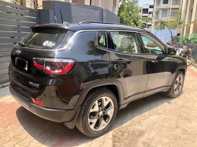 https://images10.gaadi.com/usedcar_image/3462448/original/used_car_2783449_1685515838_8ce0379b-f10c-40b7-95a1-ebbc11756cc3.jpg?imwidth=6401