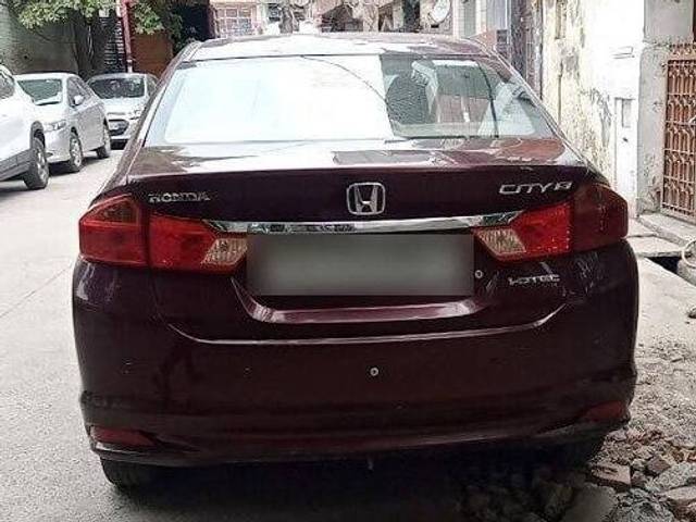https://images10.gaadi.com/usedcar_image/3462588/original/zz1_crop_img_64770369e8215_1685521257.jpg?imwidth=6402