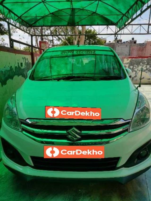 https://images10.gaadi.com/usedcar_image/3462715/original/b790bc53-12fc-418a-b780-3fea5795cc70_223ed152-ca5e-4c53-b153-d7db12eee972.jpg?imwidth=6402