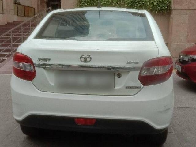 https://images10.gaadi.com/usedcar_image/3462843/original/zz1_crop_img_64772b9b17c0c_1685531547.jpg?imwidth=6402