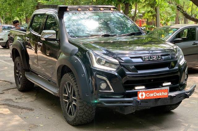 https://images10.gaadi.com/usedcar_image/3462855/original/zz1_crop_img_64772dcee49a0_1685532110.jpg?imwidth=6401