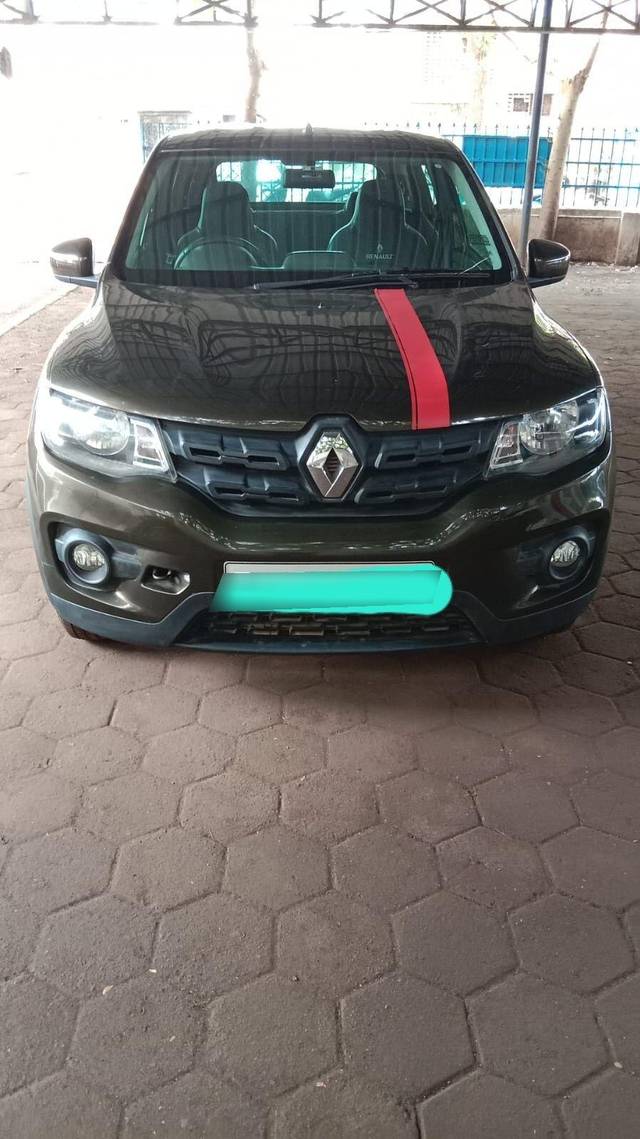 https://images10.gaadi.com/usedcar_image/3462931/original/processed_3fed2d24-56f9-4c5d-a1b2-f4c08b3562b5-used_car_2783875_1691747460.jpg?imwidth=6400