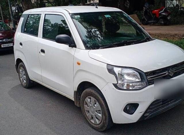 https://images10.gaadi.com/usedcar_image/3462968/original/1863faf4-0f59-4ae8-822c-3850ed37b6a3-VCC_1739928_116_1684931059_1d6822cd-7b4b-4c6c-8d99-127973528563.jpg?imwidth=6400