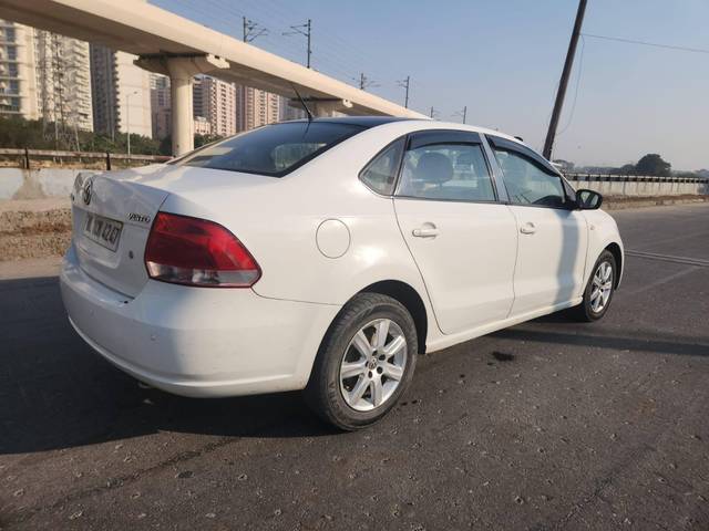 https://images10.gaadi.com/usedcar_image/3462982/original/used_car_2783921_1685537600_c6652d62-5613-45f3-8832-3269e5e7745f.jpg?imwidth=6402