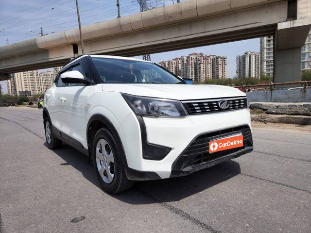 https://images10.gaadi.com/usedcar_image/3462984/original/used_car_2783922_1685537685_4e6fc7c3-1213-4397-9609-c40ee6e16c63.jpg?imwidth=6400