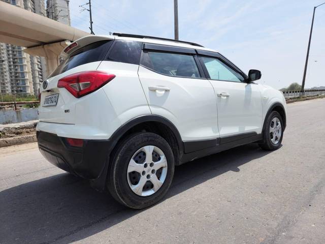 https://images10.gaadi.com/usedcar_image/3462984/original/used_car_2783922_1685537701_4e6fc7c3-1213-4397-9609-c40ee6e16c63.jpg?imwidth=6402