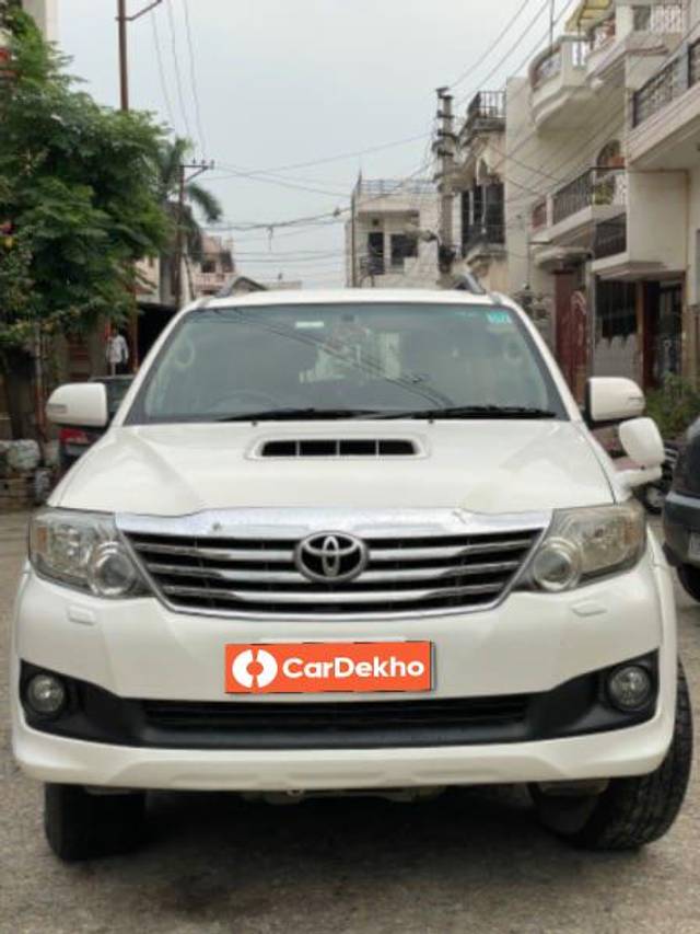 https://images10.gaadi.com/usedcar_image/3463004/original/3e4ff4a1-661e-4f5b-900c-26624df2138b_fa593f28-54ad-43cb-b462-c2fe93d22e9d.jpeg?imwidth=6402