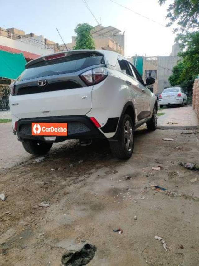 https://images10.gaadi.com/usedcar_image/3463031/original/947311d5-ce75-4897-be05-2a4212fa9a37_1f12856c-6cd4-4391-b160-13fe09a303b8.jpg?imwidth=6401