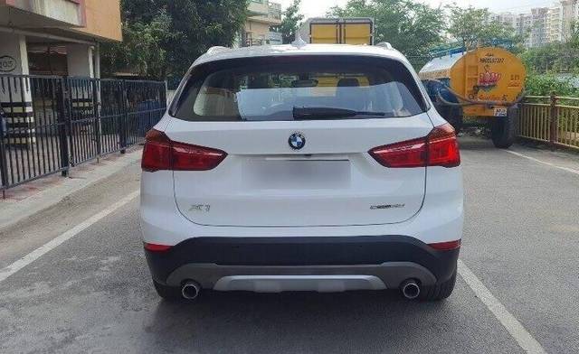 https://images10.gaadi.com/usedcar_image/3463045/original/0fe7fd44-f39b-469f-ab2d-7117fd9c7537-VCC_1739989_96_1684935243_259138e2-cdc5-4b74-8f24-9db0a623cb8b.jpg?imwidth=6402
