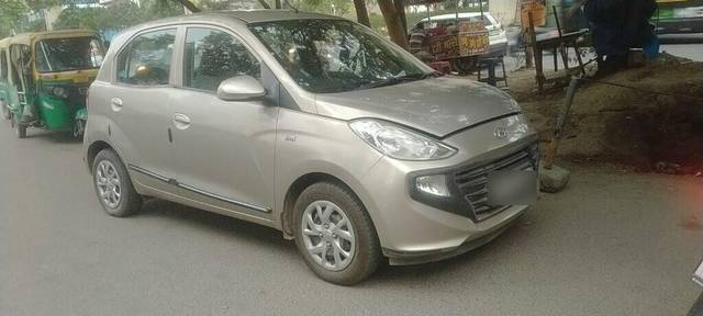 https://images10.gaadi.com/usedcar_image/3463112/original/68cd958d-5f16-4651-9e91-9986329095dc-VCC_1740101_116_1684949126_8244aa3f-f8a1-43ff-9887-17c23dbd04fe.jpg?imwidth=6400