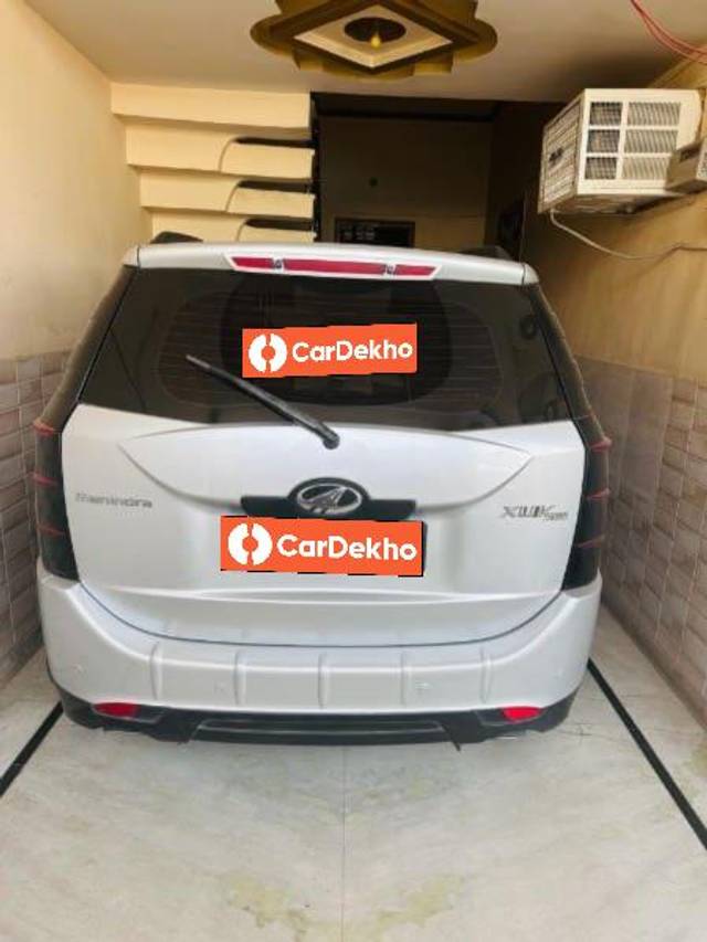 https://images10.gaadi.com/usedcar_image/3463123/original/ca68767d-9e82-47ba-a2e6-15db4553fd19_8ff0980e-6f6f-4cd9-a11c-307e31616f17.jpeg?imwidth=6400