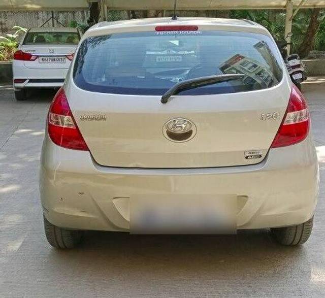 https://images10.gaadi.com/usedcar_image/3463211/original/a263ca31-4e5d-4639-887f-b1ab23ea772f-VCC_1740155_96_1684990126_74a81bb3-1c6c-49a1-8c51-f6e989dd94b7.jpg?imwidth=6402