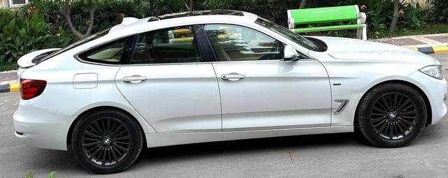 https://images10.gaadi.com/usedcar_image/3463260/original/zz1_crop_img_64784c3fe190c_1685605439.jpg?imwidth=6402