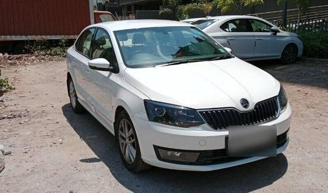 https://images10.gaadi.com/usedcar_image/3463306/original/ecd9ea46-a84a-48d7-9052-6596f88fb902-VCC_1740217_116_1684998761_bcfa19bc-a972-4fd0-a415-ee7b4b1ed26d.jpg?imwidth=6400