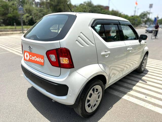 https://images10.gaadi.com/usedcar_image/3463342/original/710d448f-584a-4b7d-ac13-593fd2ae5860-used_car_2784161_1687436424_d18ebaef-8cb7-4cdd-8161-a6a6f5271a02.jpg?imwidth=6402