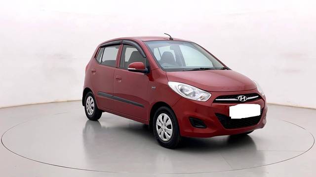 https://images10.gaadi.com/usedcar_image/3463428/original/usedcar_44_727151685607693_1685607701_dd2d38eb-ff49-47d0-b2fe-6d7da7236559.jpg?imwidth=6400