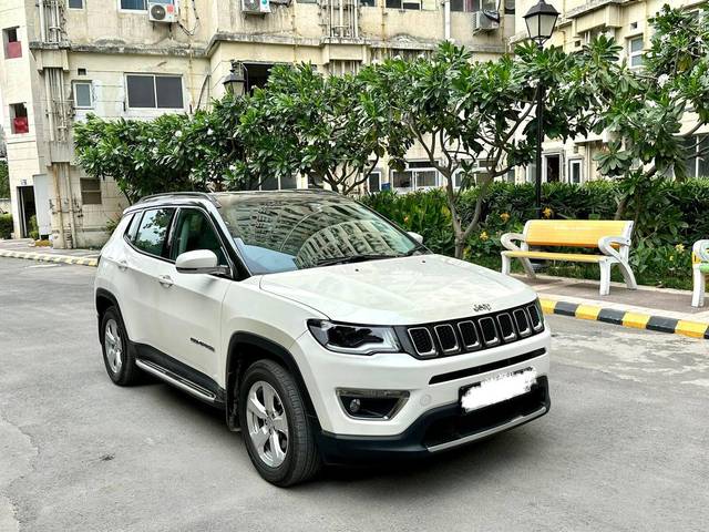https://images10.gaadi.com/usedcar_image/3463439/original/used_car_2784249_1685607949_27db2f40-6d41-4917-9c9d-694688262de1.jpg?imwidth=6400