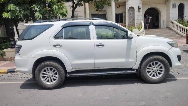 https://images10.gaadi.com/usedcar_image/3463469/original/b992ec03-479a-441b-9941-3e226018c7e2-VCC_IMG_1684995423273_1740196_97_1684995534_7f93dd06-0a63-4c7c-8ed3-692312182db3.jpg?imwidth=6401