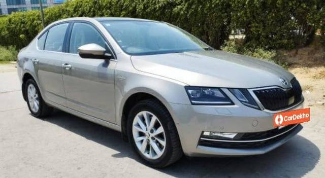 https://images10.gaadi.com/usedcar_image/3463570/original/zz1_crop_img_648033df8146a_1686123487.jpg?imwidth=6400