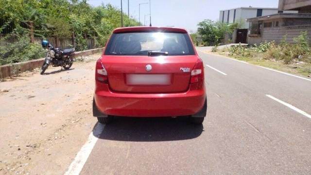 https://images10.gaadi.com/usedcar_image/3463658/original/acc20893-60e8-45e6-94bc-bbcd284a7857-VCC_1740250_96_1685006093_82d2bee1-f58f-4148-a2f3-291ee6e1efa5.jpg?imwidth=6402