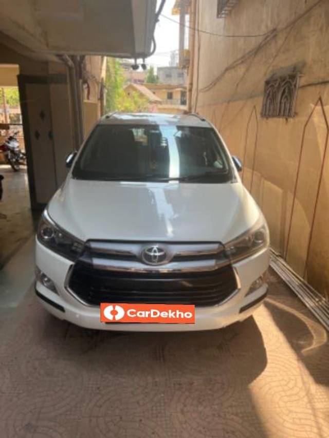 https://images10.gaadi.com/usedcar_image/3463972/original/803adde7-33da-4a11-afdf-cc8beee46c6a_6baac95c-b64b-498b-9058-4774e932961f.jpeg?imwidth=6400