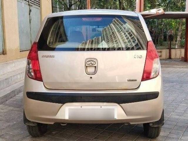 https://images10.gaadi.com/usedcar_image/3464003/original/zz1_crop_img_6479d35168cda_1685705553.jpg?imwidth=6402