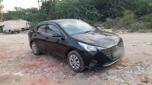 https://images10.gaadi.com/usedcar_image/3464011/original/4a4e2e02-1363-4d05-812c-4c928a4854dd-VCC_1740433_116_1685047613_79322969-9741-438f-b440-268f376be25a.jpg?imwidth=6400