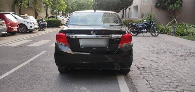 https://images10.gaadi.com/usedcar_image/3464012/original/cce8d35b-115c-43c2-b7a1-570273f73cd9-VCC_1740442_96_1685046902_ce76447c-a215-445e-ab61-74a2f8a9da79_3adc468b-868a-49cd-8afb-04ea594613e8.jpg?imwidth=6402