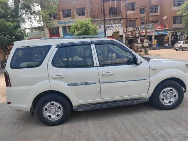 https://images10.gaadi.com/usedcar_image/3464020/original/cd73d5a0-cf4b-436b-a719-3c06dff9410d_628f45f4-e18a-4cfd-98a7-80a622f09586.jpg?imwidth=6400