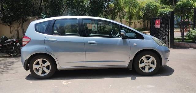 https://images10.gaadi.com/usedcar_image/3464030/original/20433372-c5c7-4259-9158-90f7d0906ef1-VCC_IMG_1685426419798_1741506_97_1685426939_c6cc90af-dad6-4d53-96fa-33a19aef1e7b_9974751e-b822-49df-b422-20bf9a612680.jpg?imwidth=6401