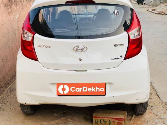 https://images10.gaadi.com/usedcar_image/3464080/original/c326871b-2b94-4d31-bebf-9a1b68aafef3_d9a605f9-a868-40e2-bd26-10d8576d52c6.jpeg?imwidth=6400