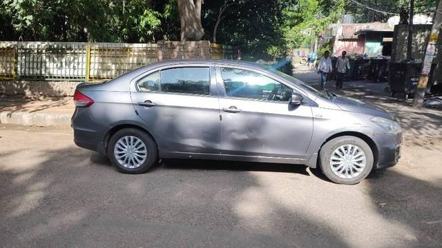 https://images10.gaadi.com/usedcar_image/3464088/original/04f25ed0-f17c-446f-86ba-24bbe0c02be6-VCC_IMG_1685071229232_1740487_97_1685071321_175b5ebd-5ded-4cfe-bf3a-b202a5e995f4.jpg?imwidth=6401