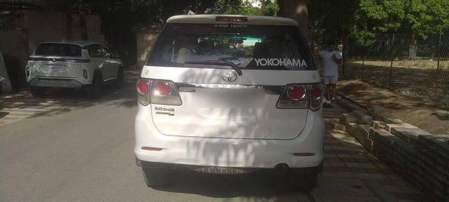 https://images10.gaadi.com/usedcar_image/3464091/original/adf5a661-5cb4-4896-bf21-20a994bc737f-VCC_1740492_96_1685075630_8915663a-023f-448e-aef6-72efe61943ef_15306ac9-8dc6-4cfc-b7c2-dacd13f599db.jpg?imwidth=6402