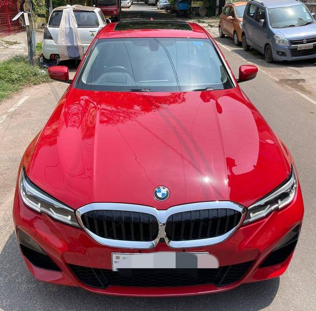 https://images10.gaadi.com/usedcar_image/3464120/original/zz1_crop_img_647b0e7776bc0_1685786231.jpg?imwidth=6402