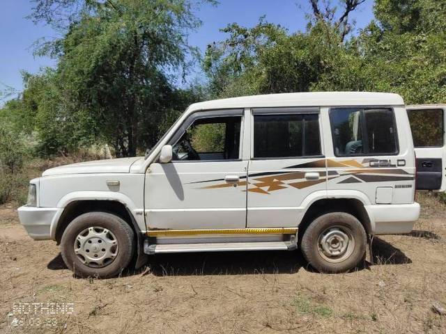 https://images10.gaadi.com/usedcar_image/3464121/original/be5ce70d-ad2e-4469-b10e-7663aa854e27_55620294-8eec-4e94-a12a-748b9847ed35.jpg?imwidth=6402