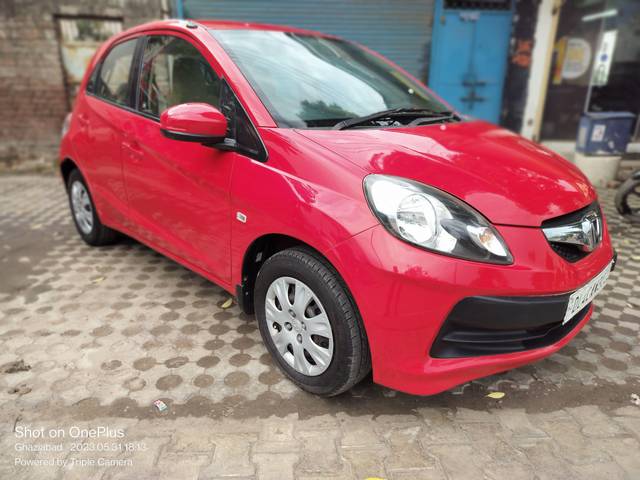 https://images10.gaadi.com/usedcar_image/3464128/original/used_car_2784775_1685687321_2bd5efc0-3eb3-4cb9-aeb3-37a682b2c2e8.jpg?imwidth=6400