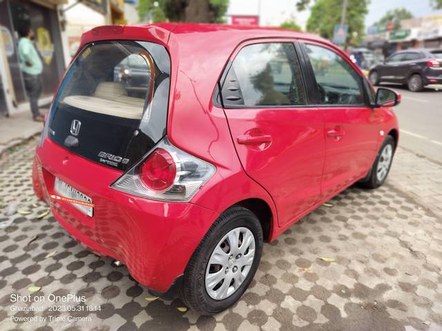 https://images10.gaadi.com/usedcar_image/3464128/original/used_car_2784775_1685687340_2bd5efc0-3eb3-4cb9-aeb3-37a682b2c2e8.jpg?imwidth=6402