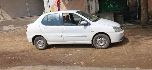 https://images10.gaadi.com/usedcar_image/3464131/original/ed1cf307-0d0d-4c36-b317-a3b79e38f3f6-VCC_IMG_1685074173750_1740514_97_1685074516_892e06a6-25f0-4b65-9854-befbf935d896.jpg?imwidth=6401