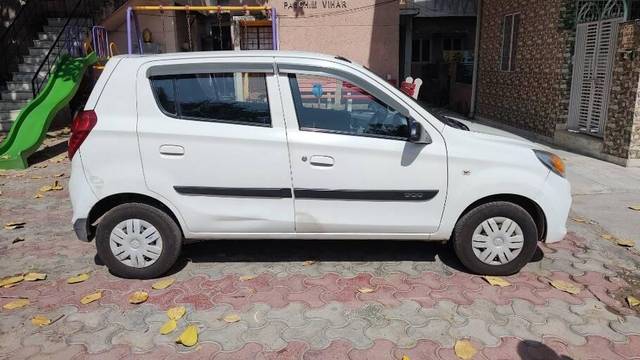 https://images10.gaadi.com/usedcar_image/3464136/original/9264593b-c165-470b-8f50-606afa5d5cee-VCC_IMG_1685073481378_1740505_97_1685073666_ff291883-a42f-47f8-bce2-0de69466969a.jpg?imwidth=6401