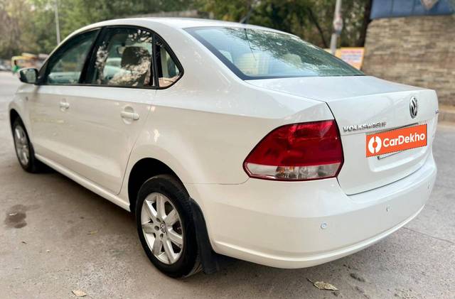 https://images10.gaadi.com/usedcar_image/3464282/original/used_car_2784908_1685695135_ce934225-4899-4dca-8ba6-55bba8b91d28.jpg?imwidth=6401