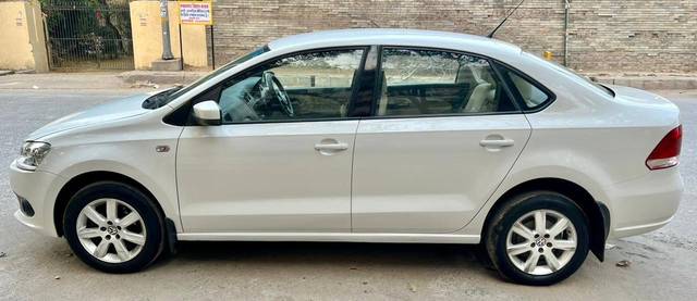 https://images10.gaadi.com/usedcar_image/3464282/original/used_car_2784908_1685695138_ce934225-4899-4dca-8ba6-55bba8b91d28.jpg?imwidth=6402