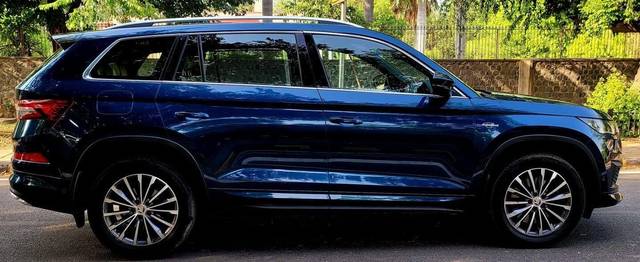 https://images10.gaadi.com/usedcar_image/3464485/original/zz1_crop_img_6479c911cdc8f_1685702929.jpeg?imwidth=6401