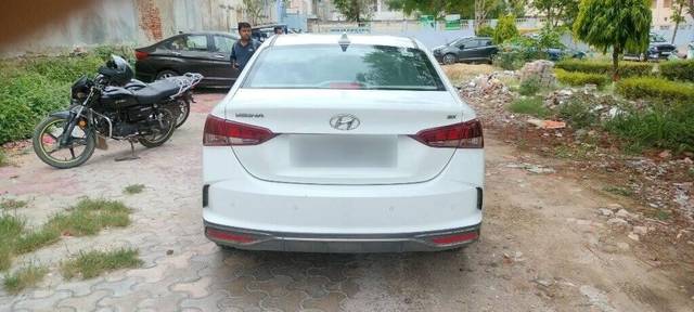 https://images10.gaadi.com/usedcar_image/3464655/original/660c1360-99b6-475d-82ef-65afba5e6354-VCC_1740621_96_1685100231_0c6d559f-b461-4534-a5aa-1b118ddc84df.jpg?imwidth=6402